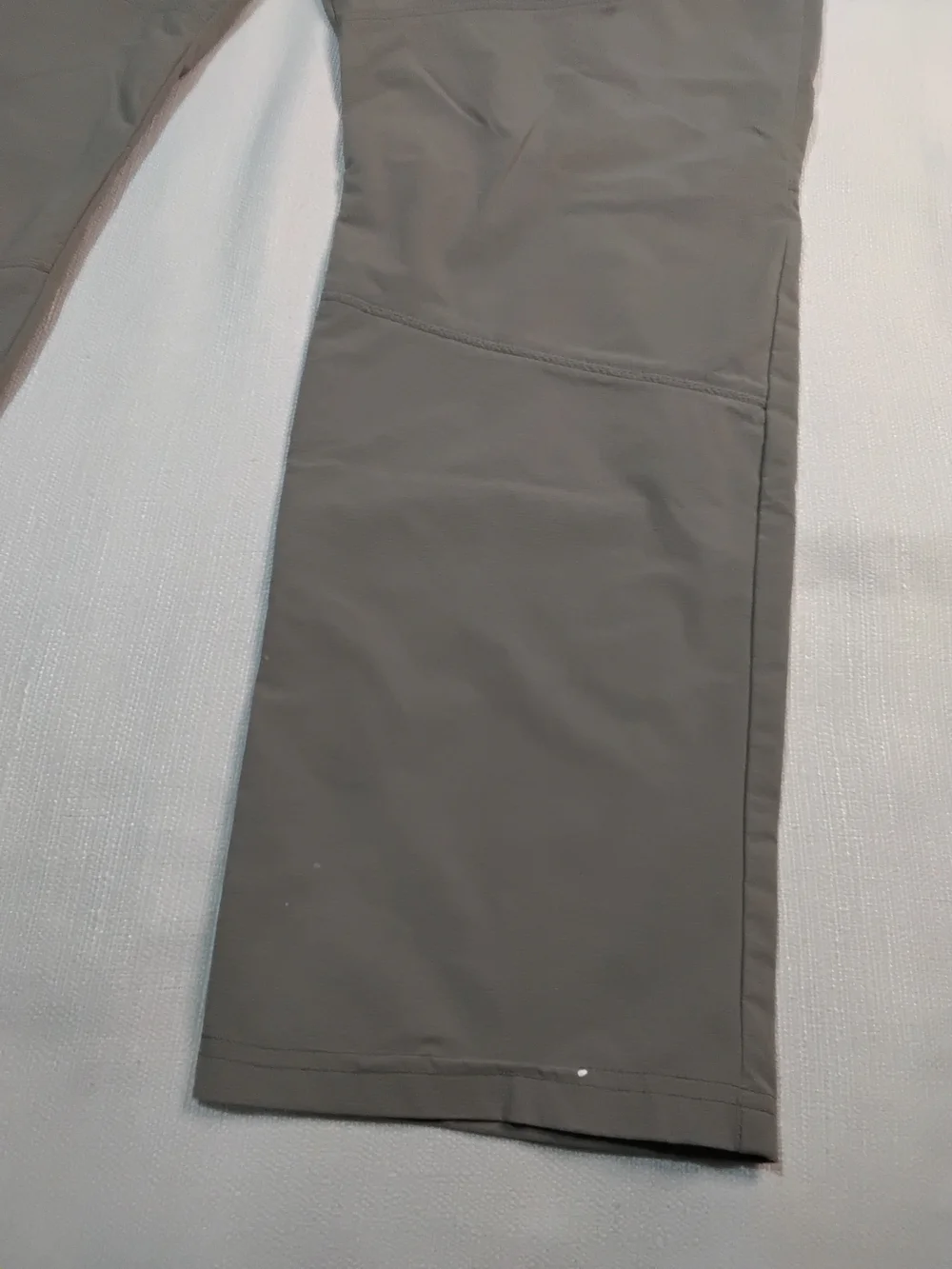 Kuhl Deceptr Men's Chino-Style Pants in Taupe Gray Sz 38x32 Outdoor Hiking Nylon